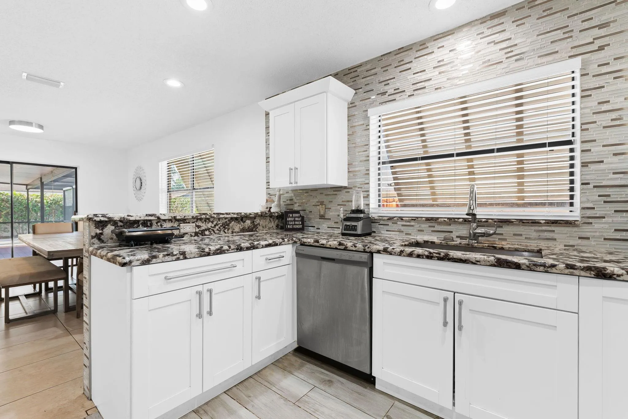 563 SW 169th Ave