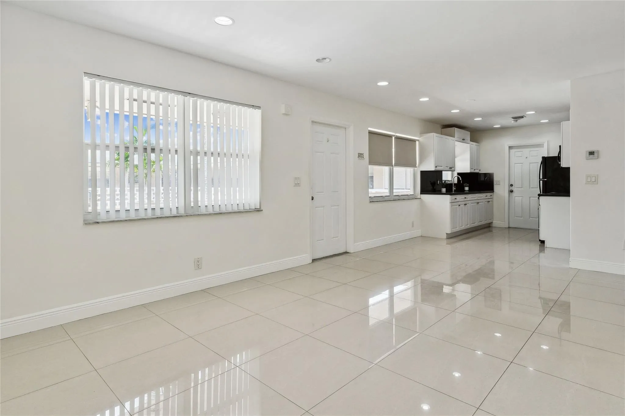 3501 Van Buren St, #15