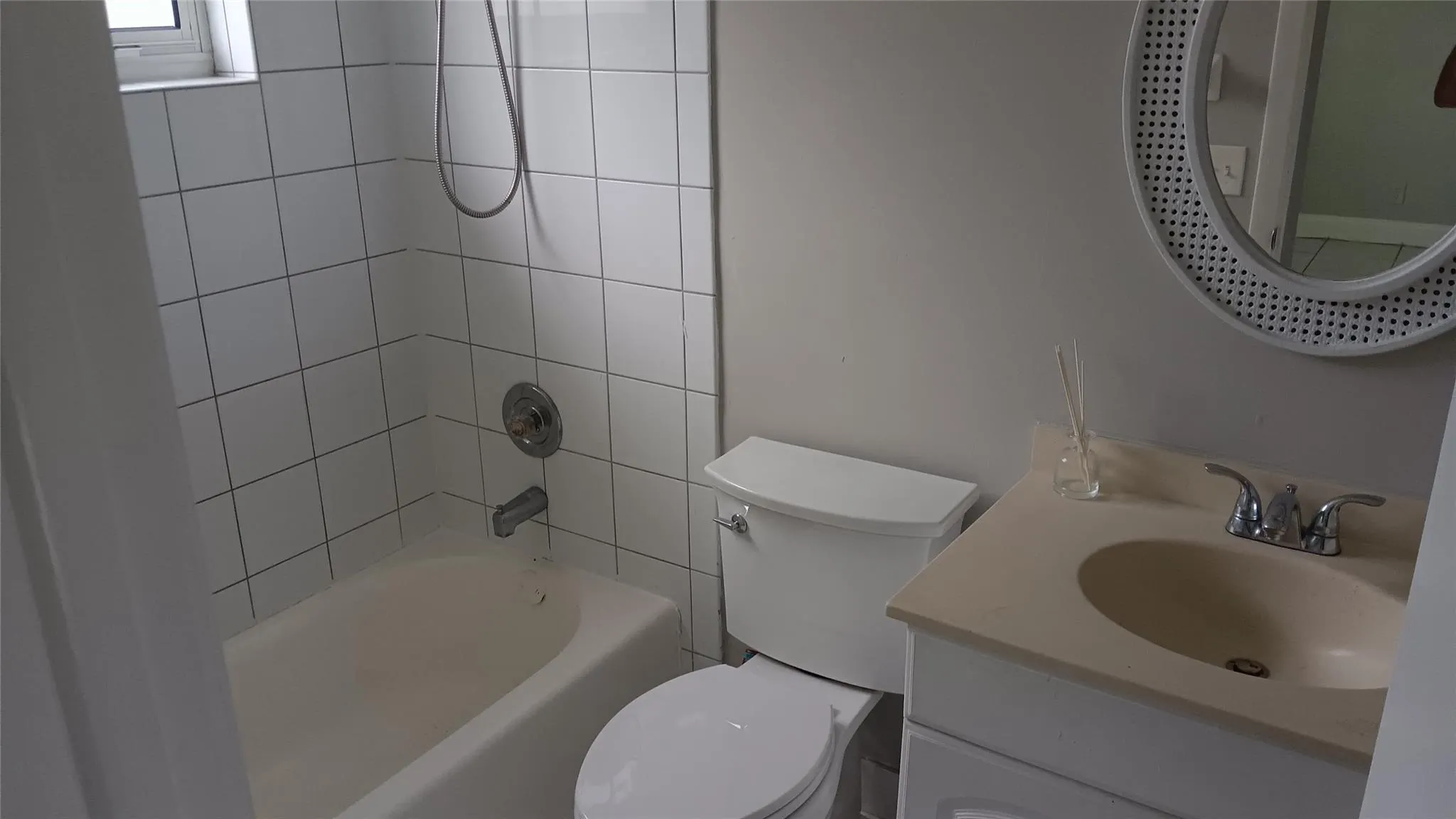 2121 N ocean, #3