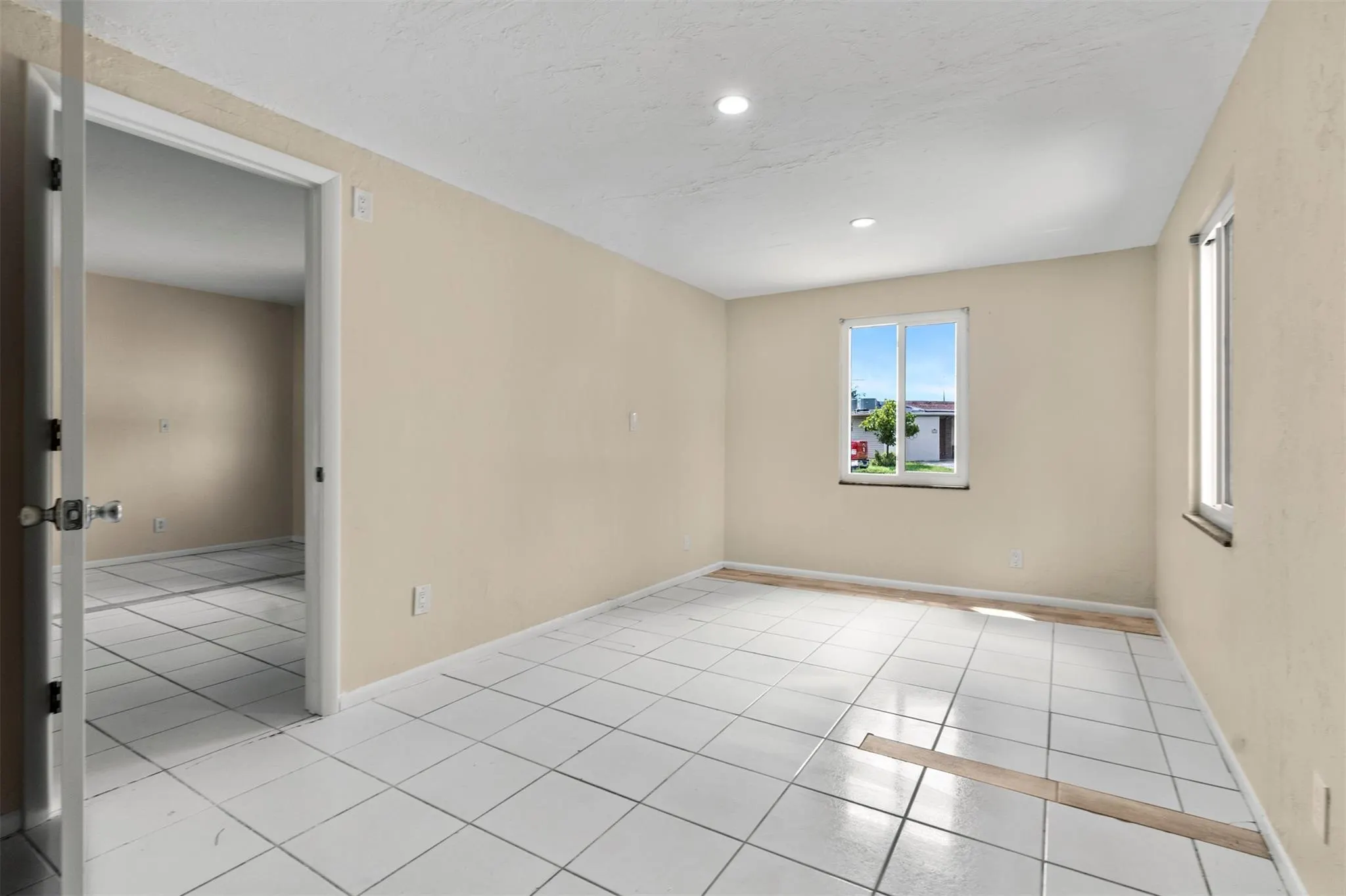 1415 NE 25th St