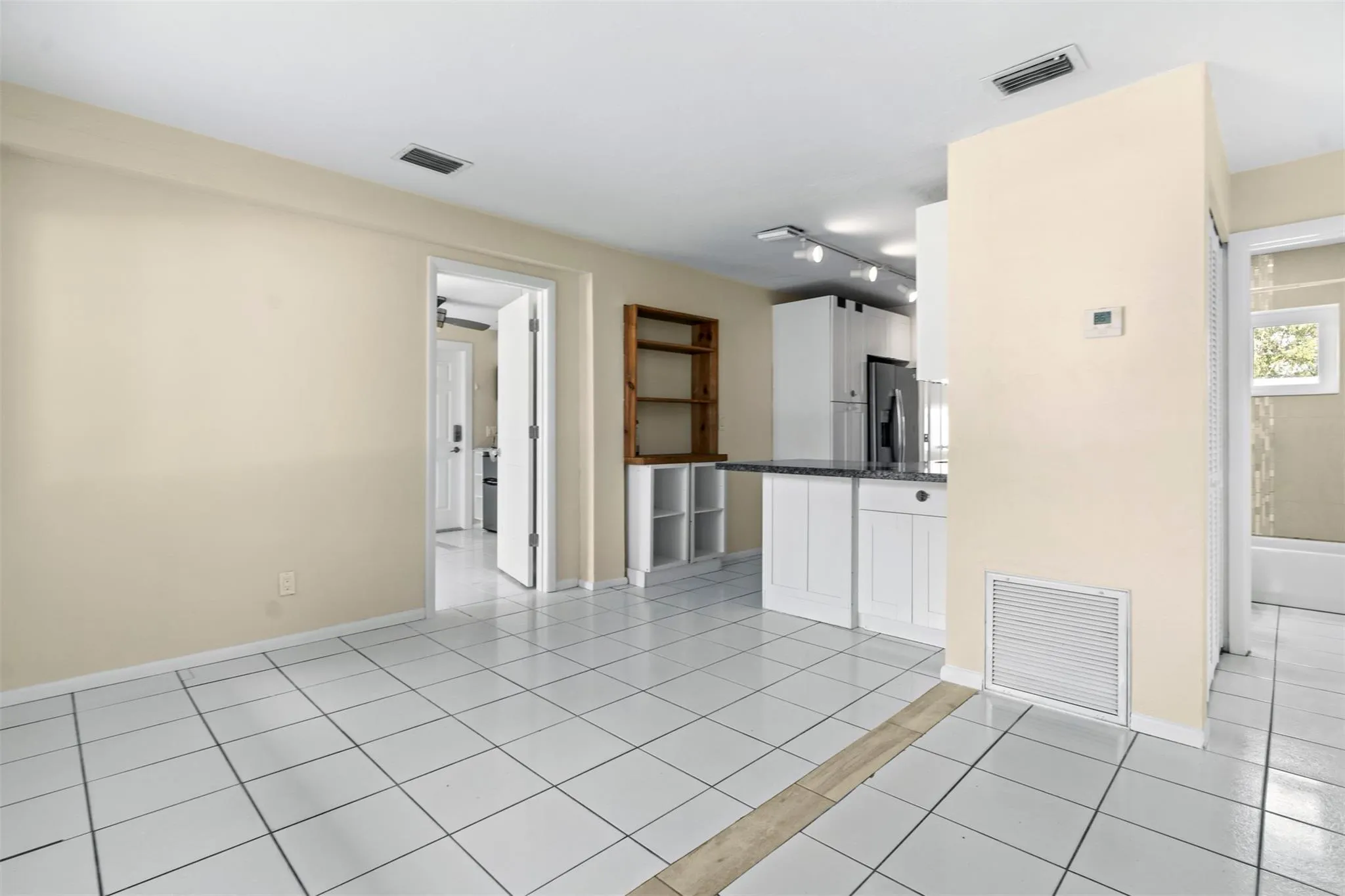 1415 NE 25th St