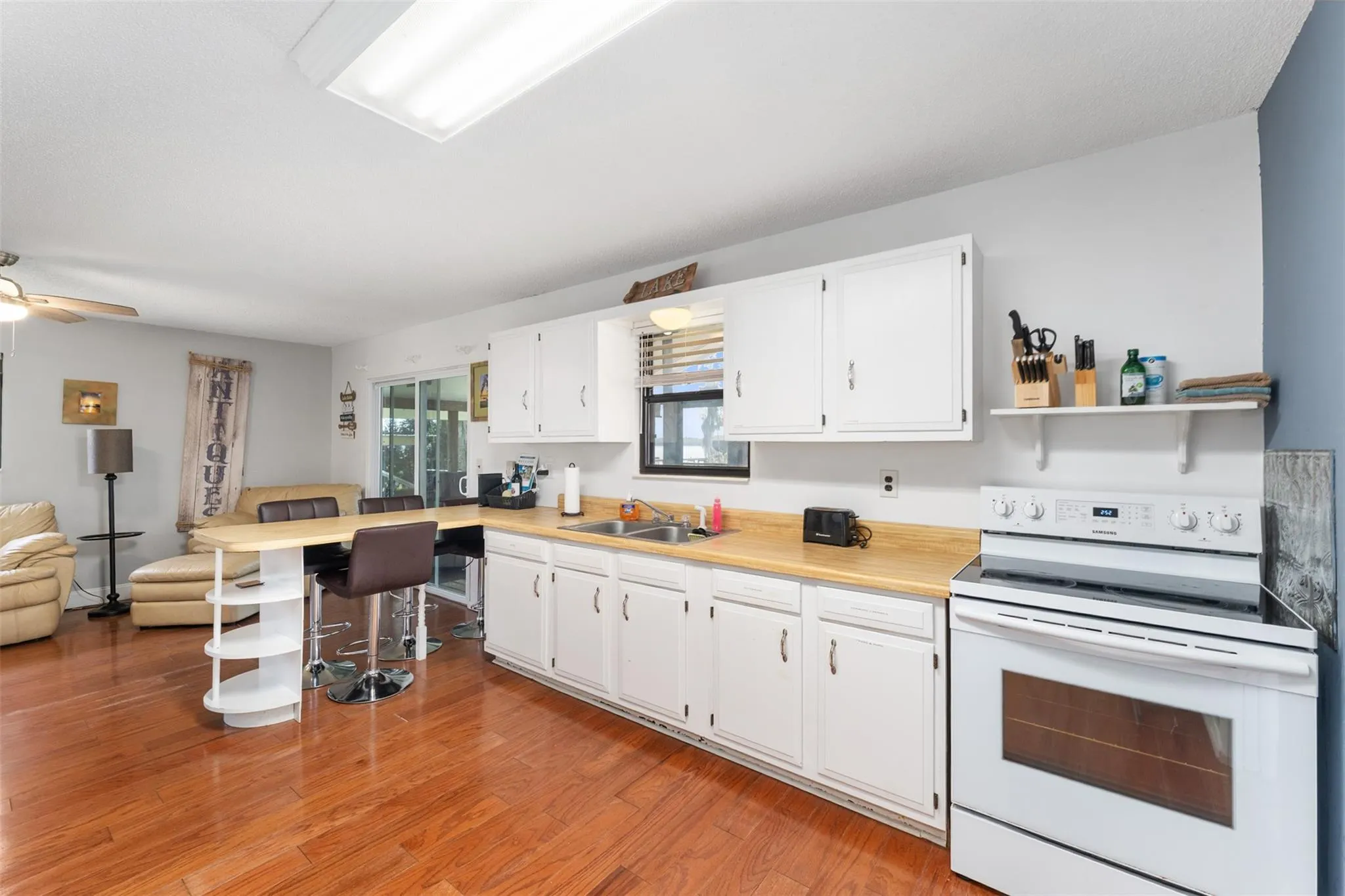 115 Flora Terrace