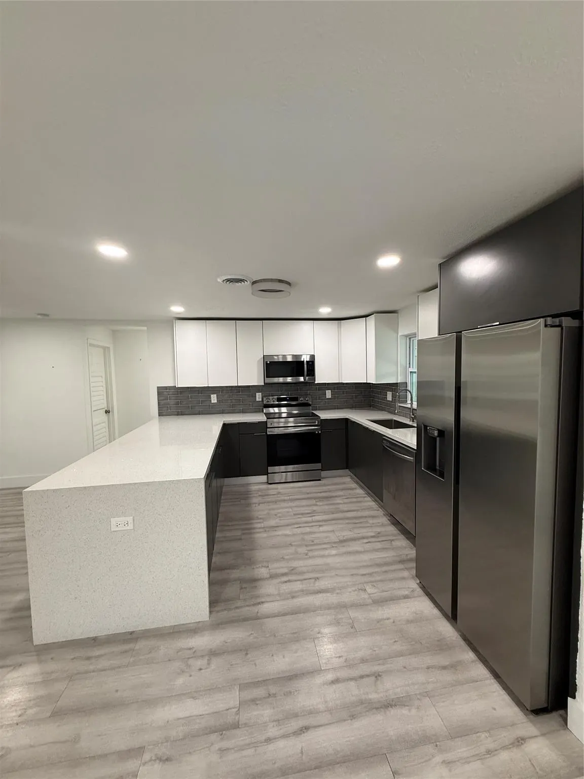 401 SW 18th St