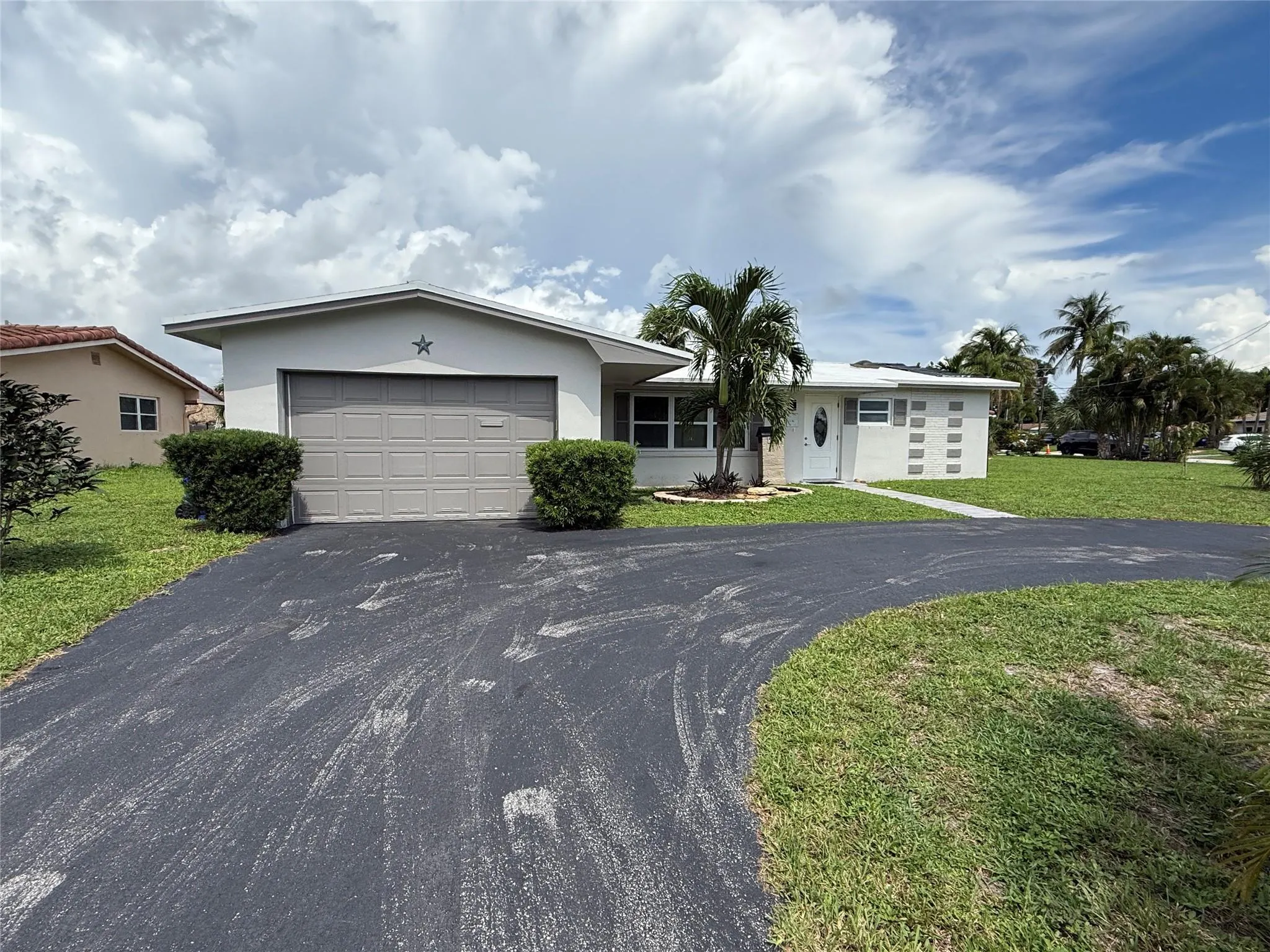401 SW 18th St
