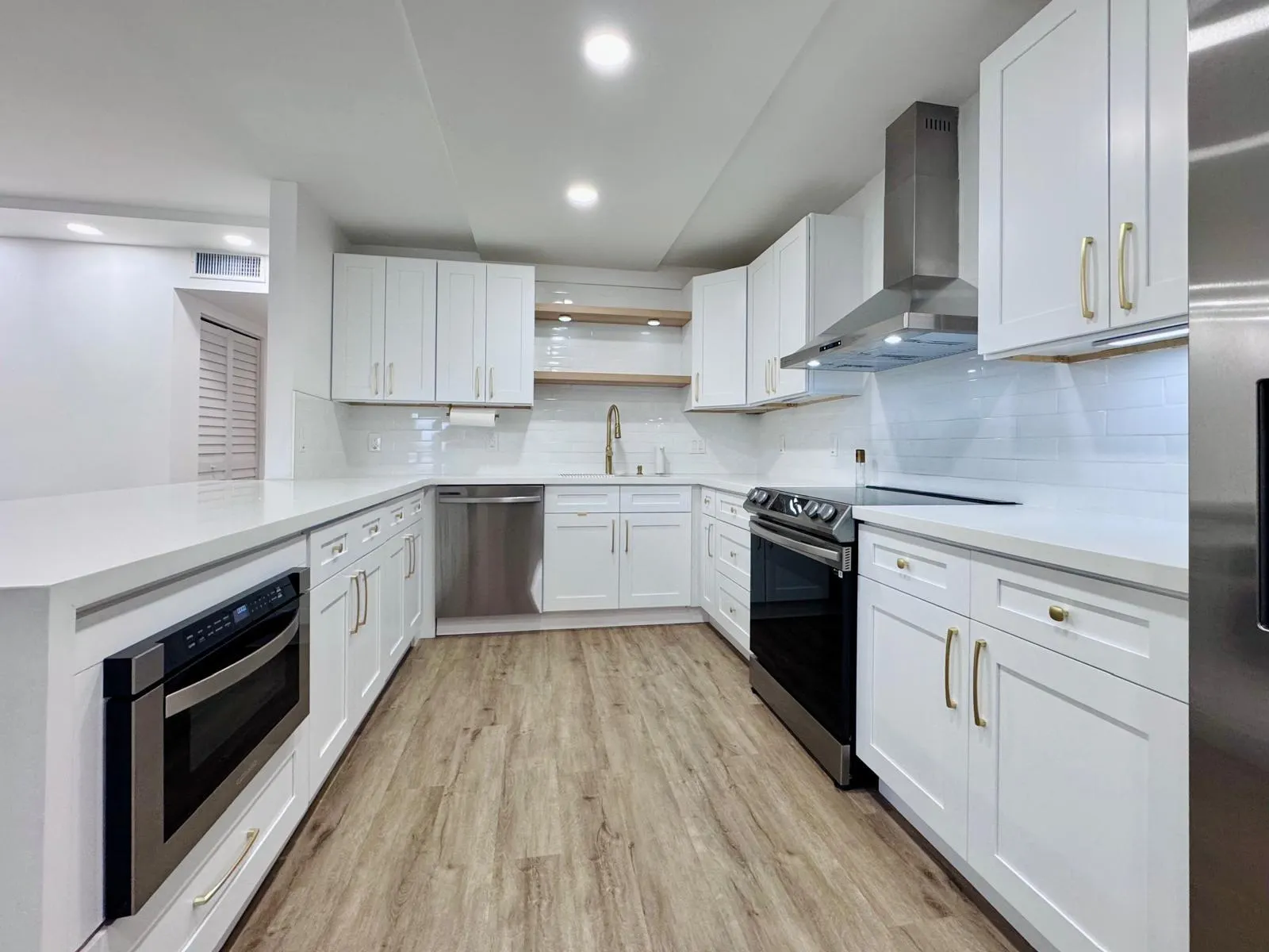 4046 HYTHE C, #4046