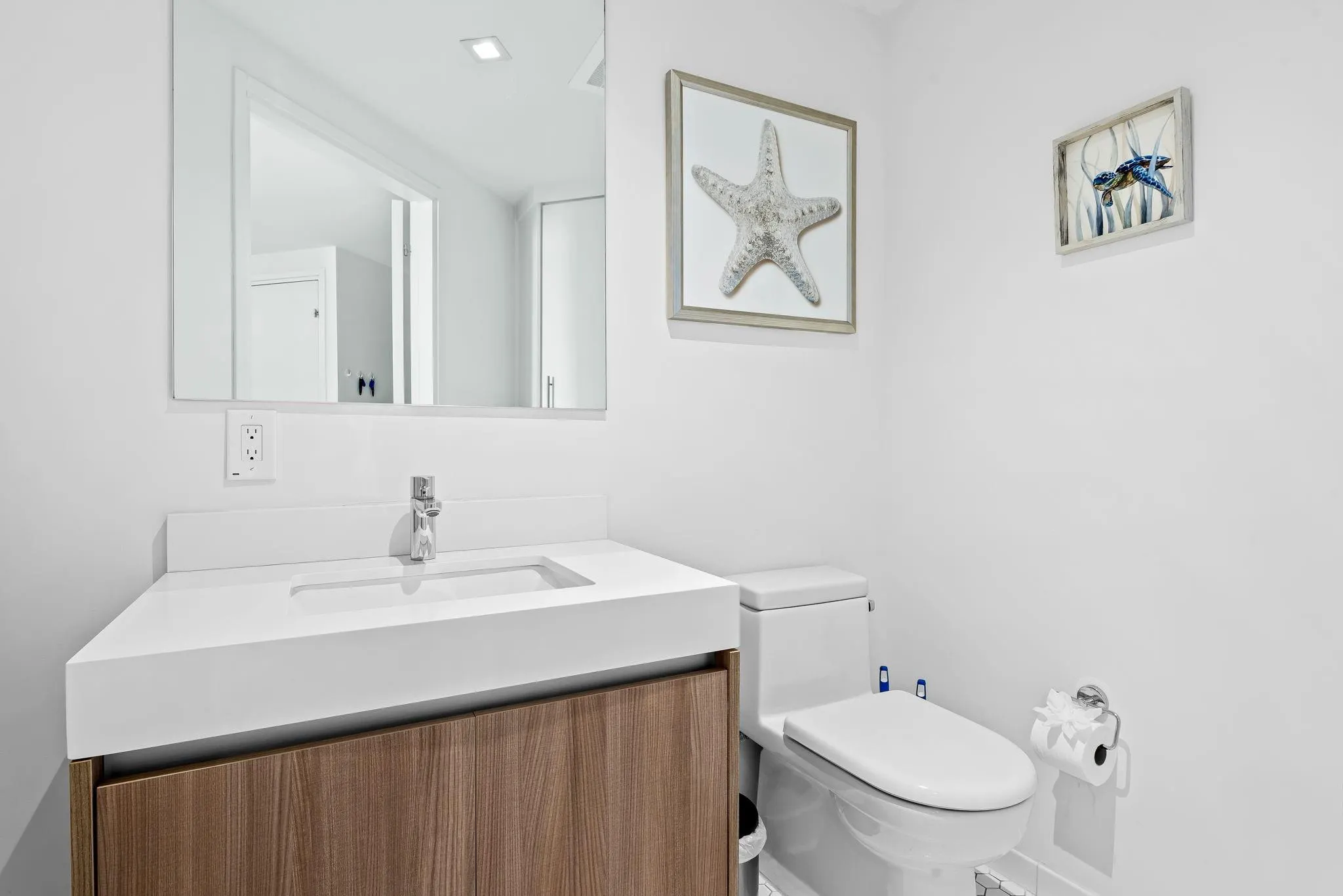 401 N Birch Road, #PH-1215