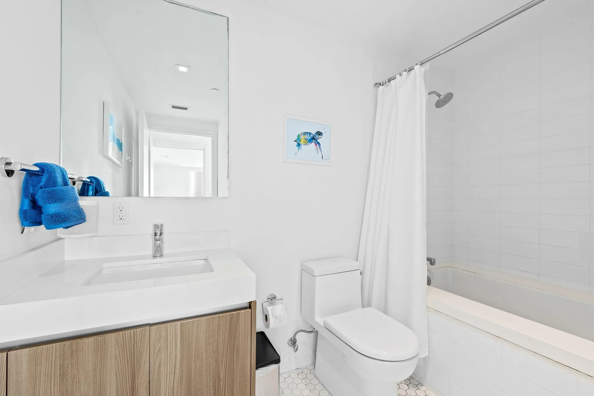 401 N Birch Road, #PH-1215