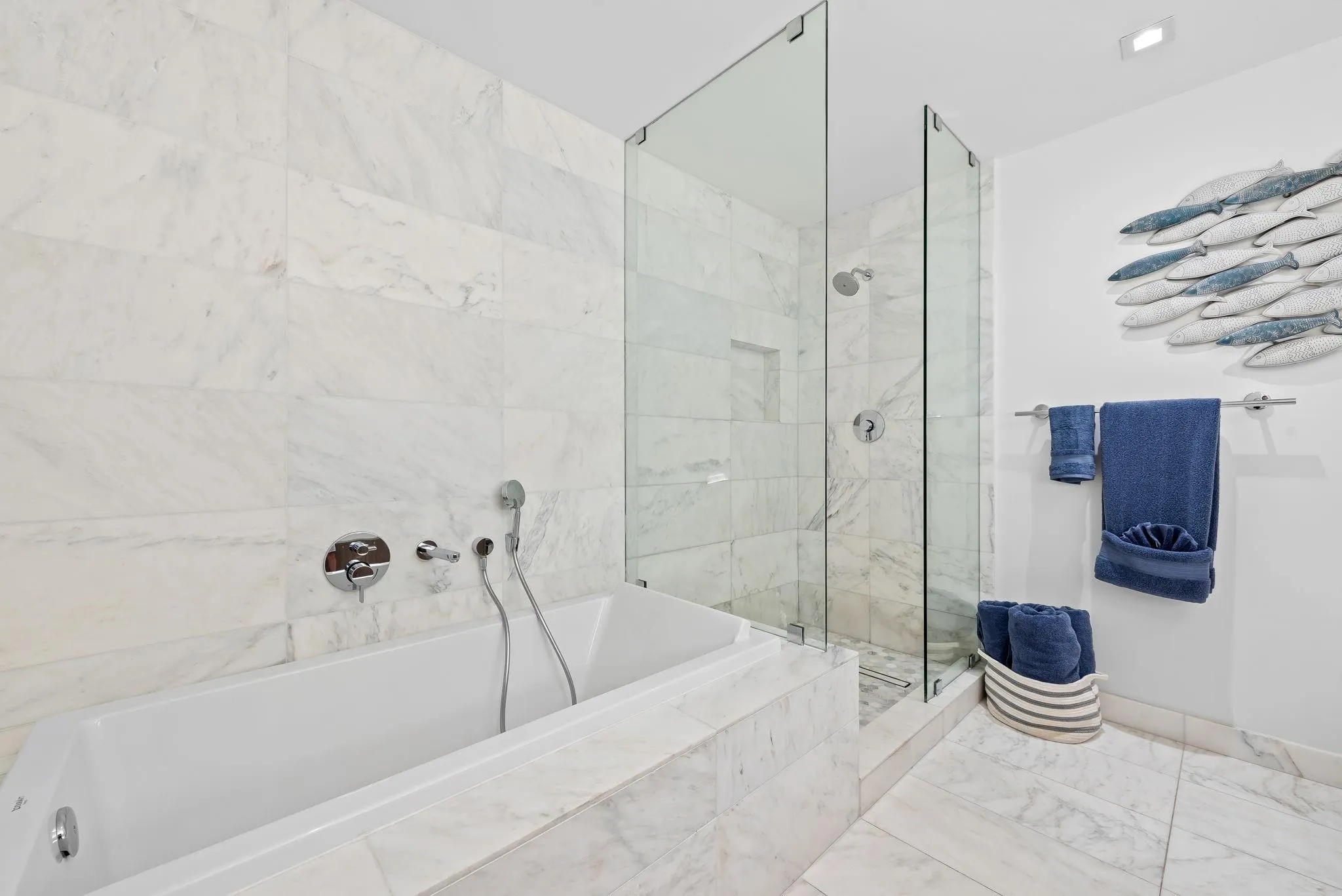 401 N Birch Road, #PH-1215