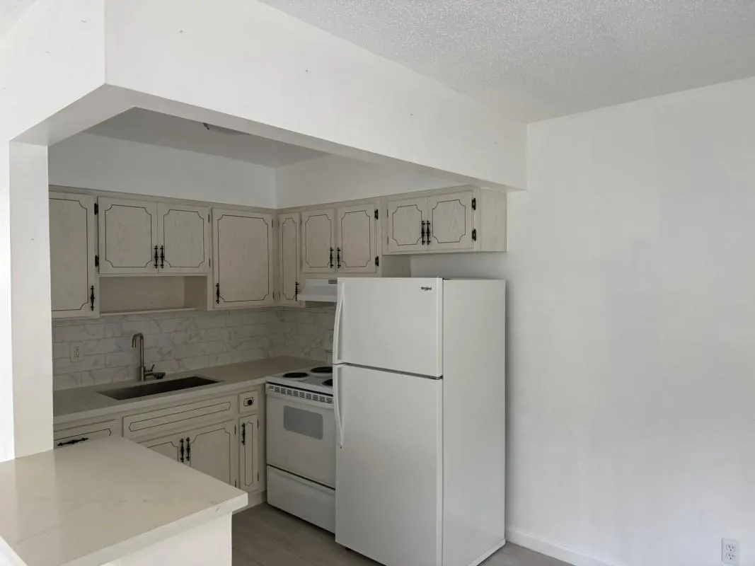 622 NE 14th Ave, #1