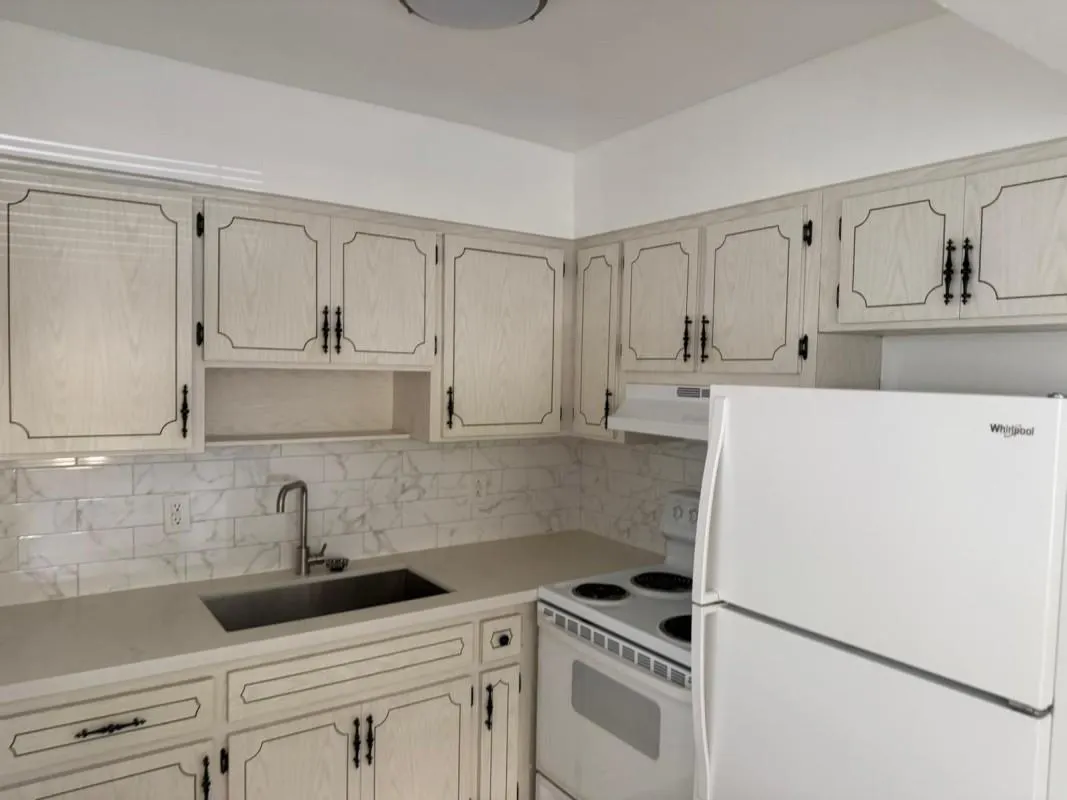 622 NE 14th Ave, #1