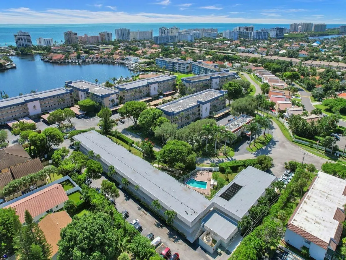 207 Tropic Isle Dr, #111
