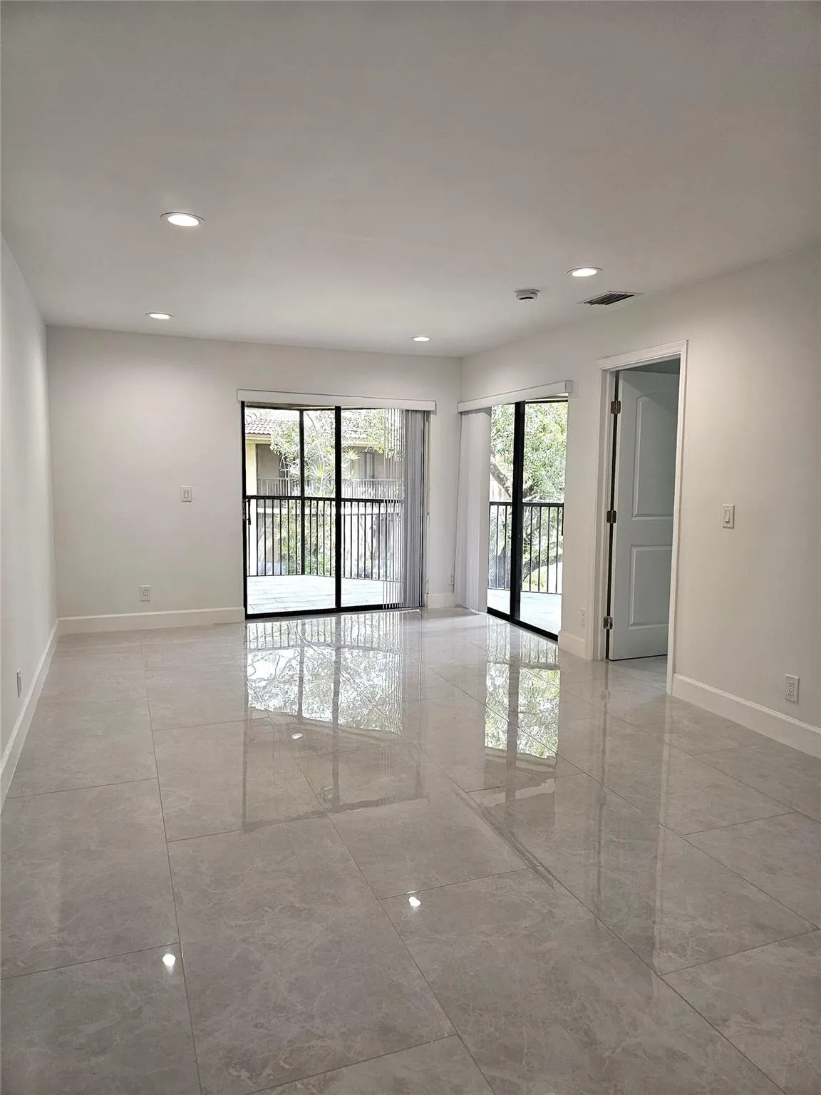 9557 NW 2nd Pl, #9557