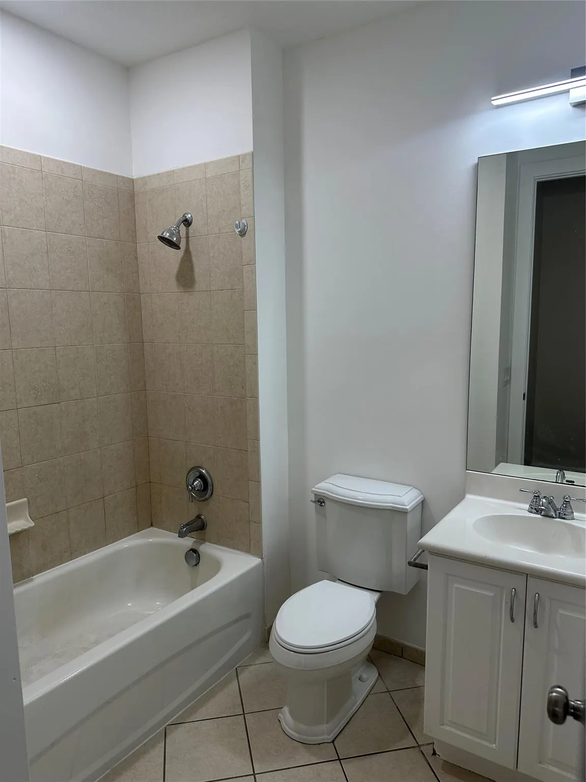3240 SW 16th Ter