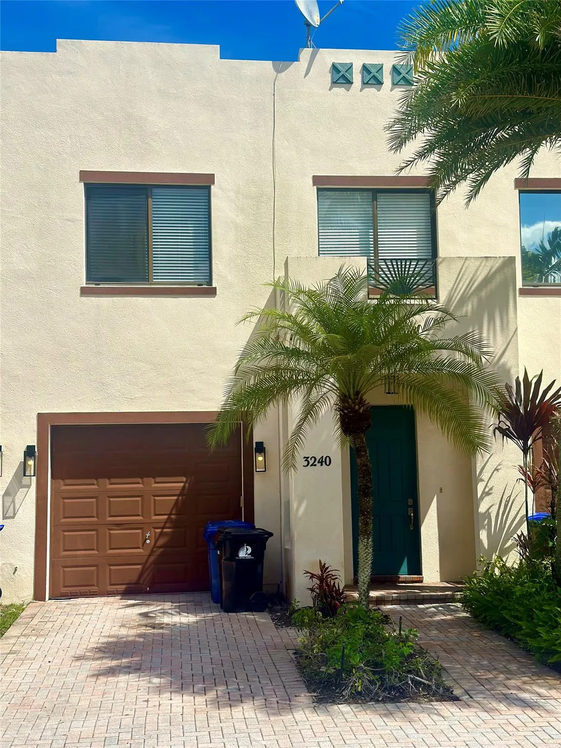 3240 SW 16th Ter