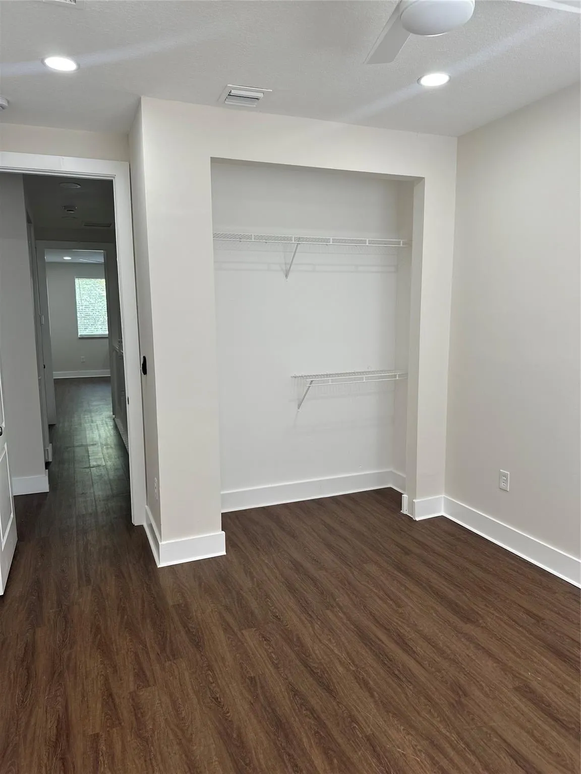 3240 SW 16th Ter