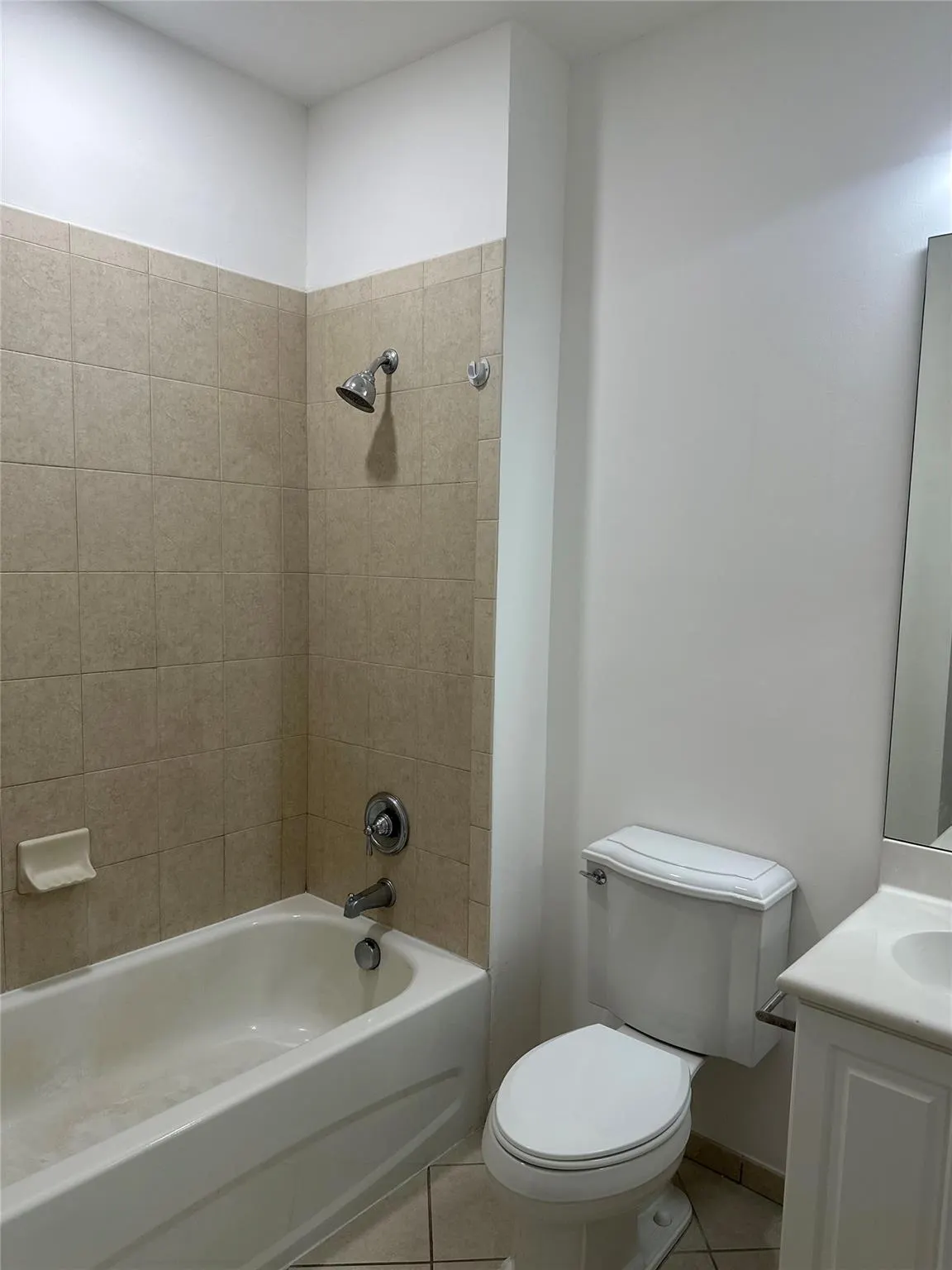 3240 SW 16th Ter