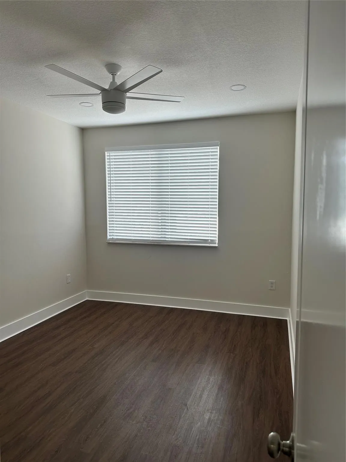 3240 SW 16th Ter