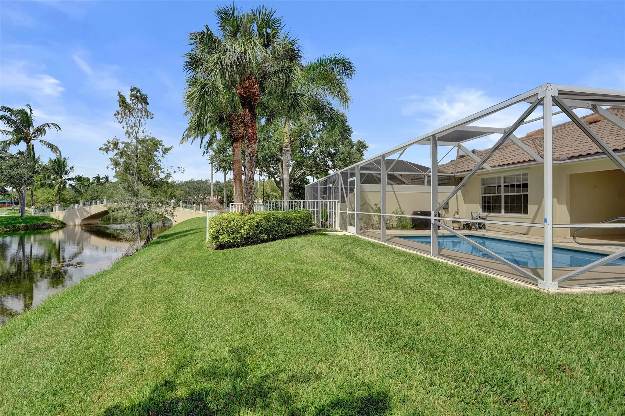 8168 Montserrat Pl