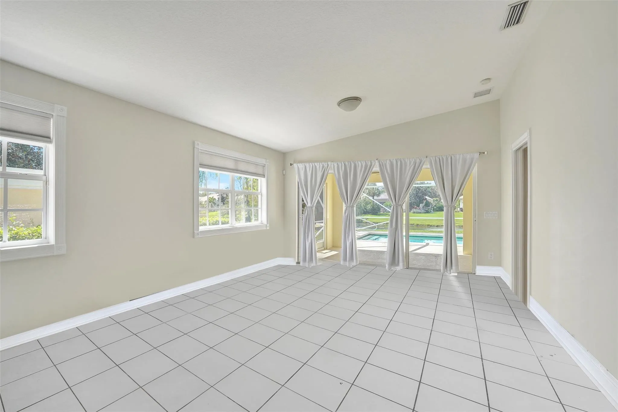 8168 Montserrat Pl