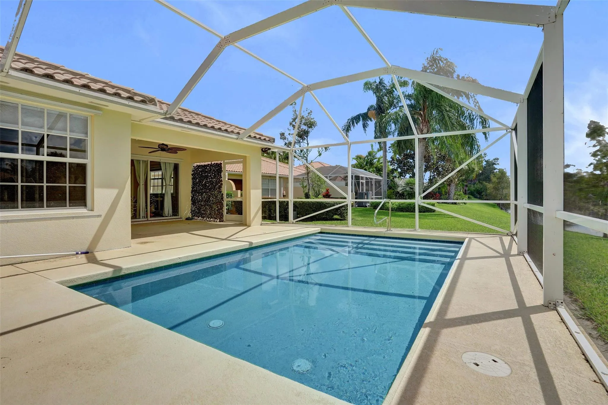 8168 Montserrat Pl