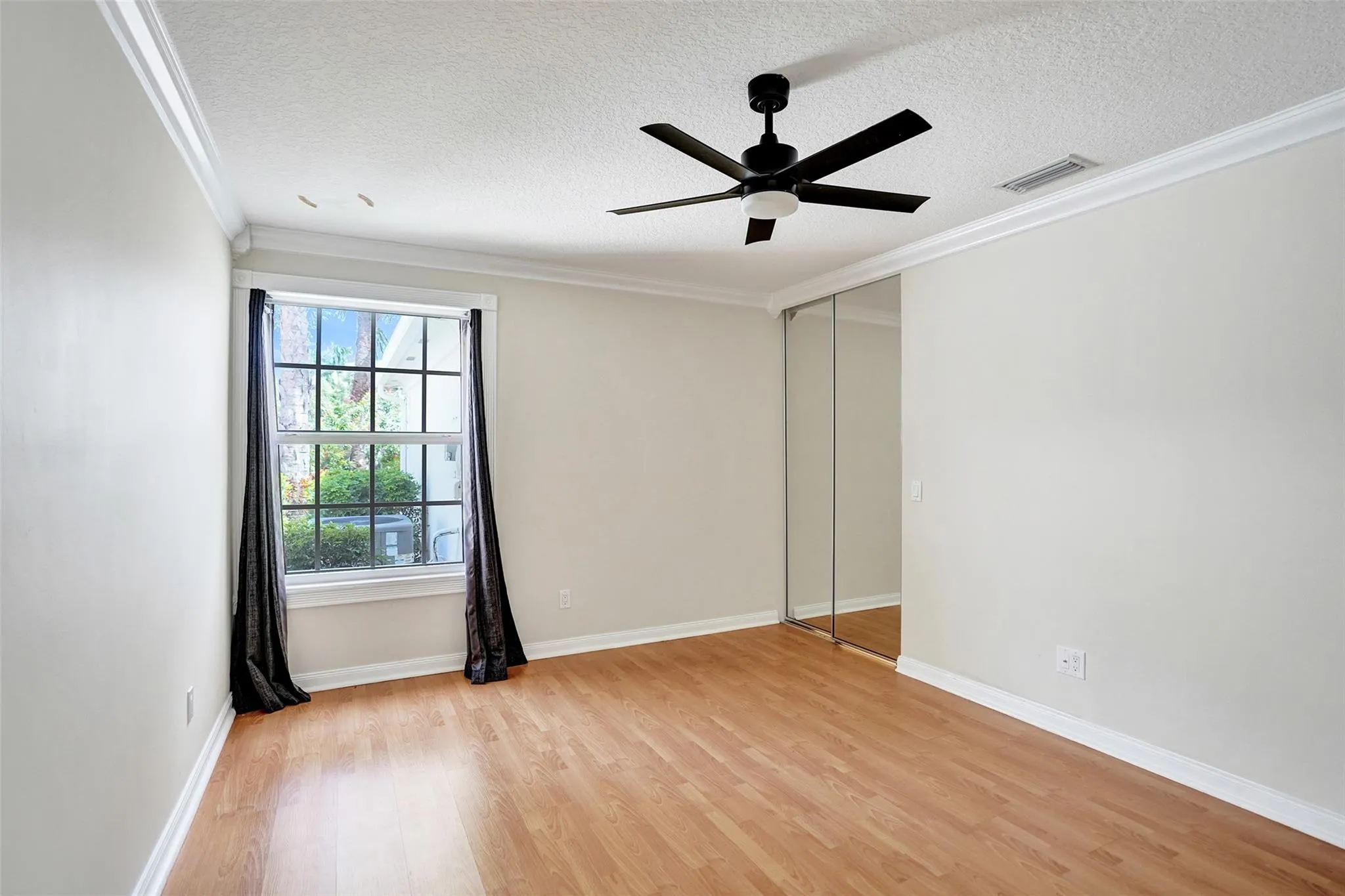 8168 Montserrat Pl