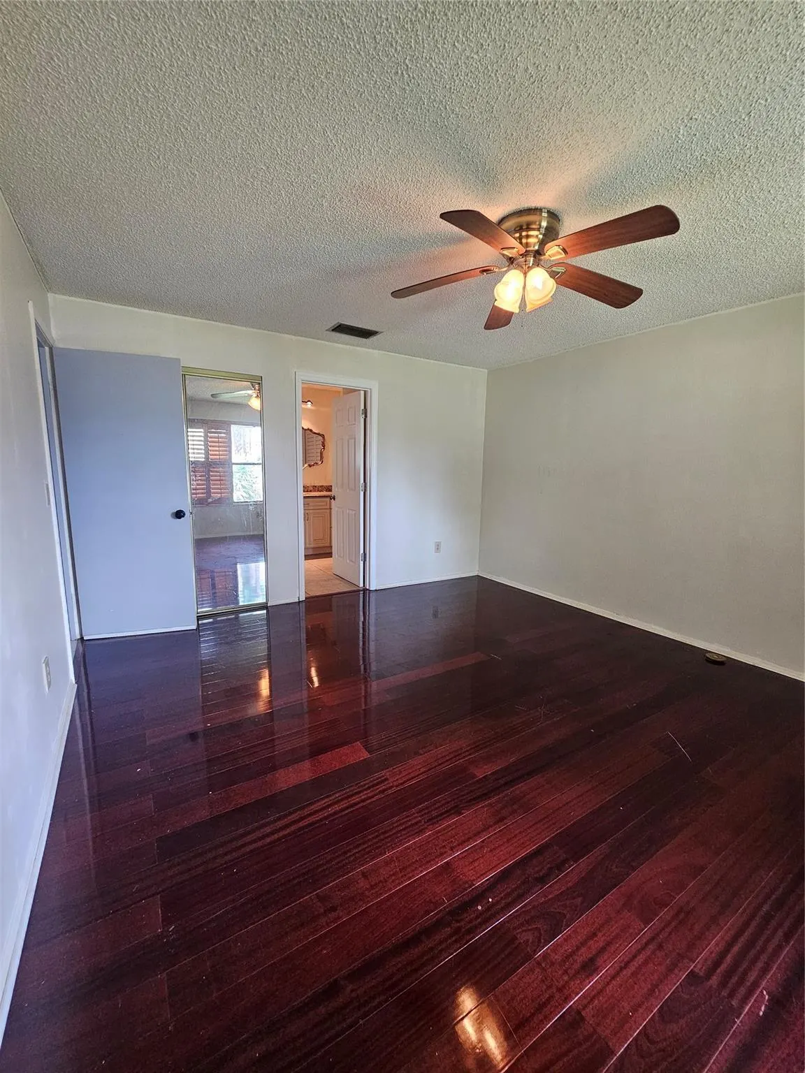 263 Deerfield Ct