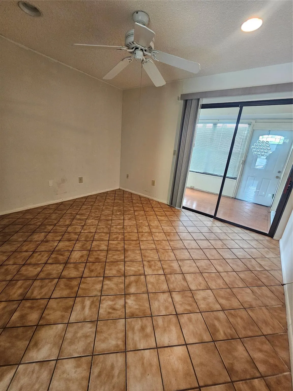 263 Deerfield Ct