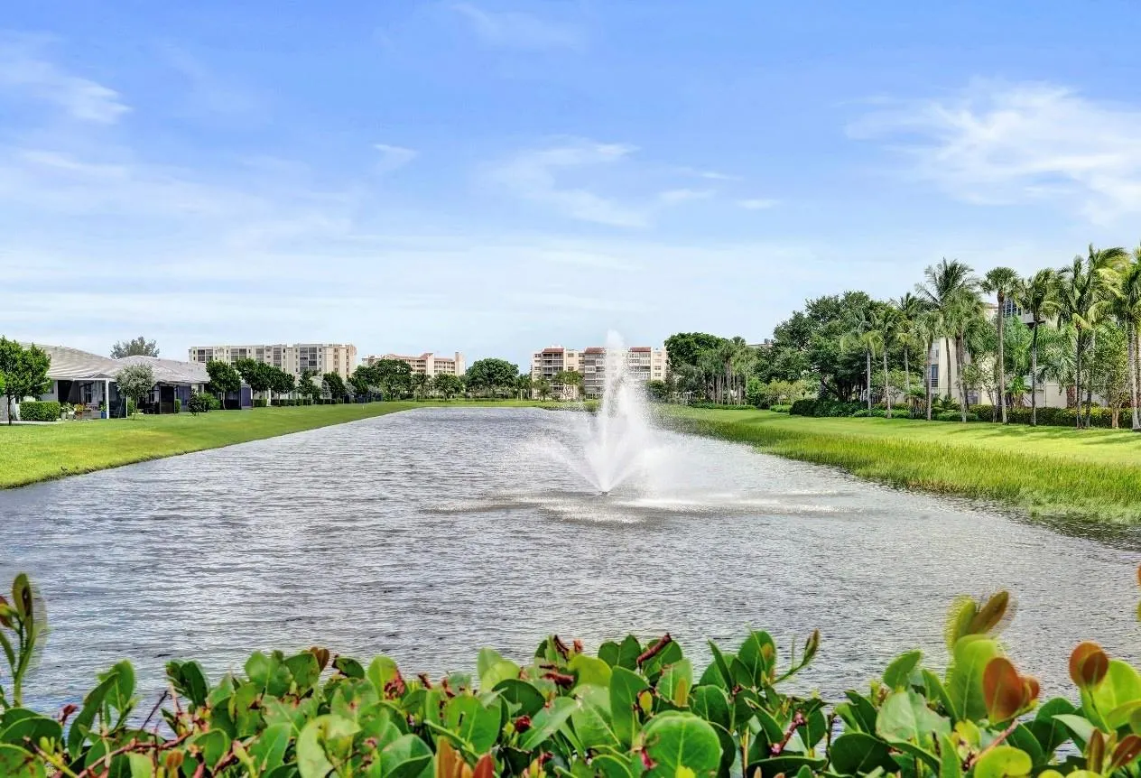 14905 Three Ponds Trl