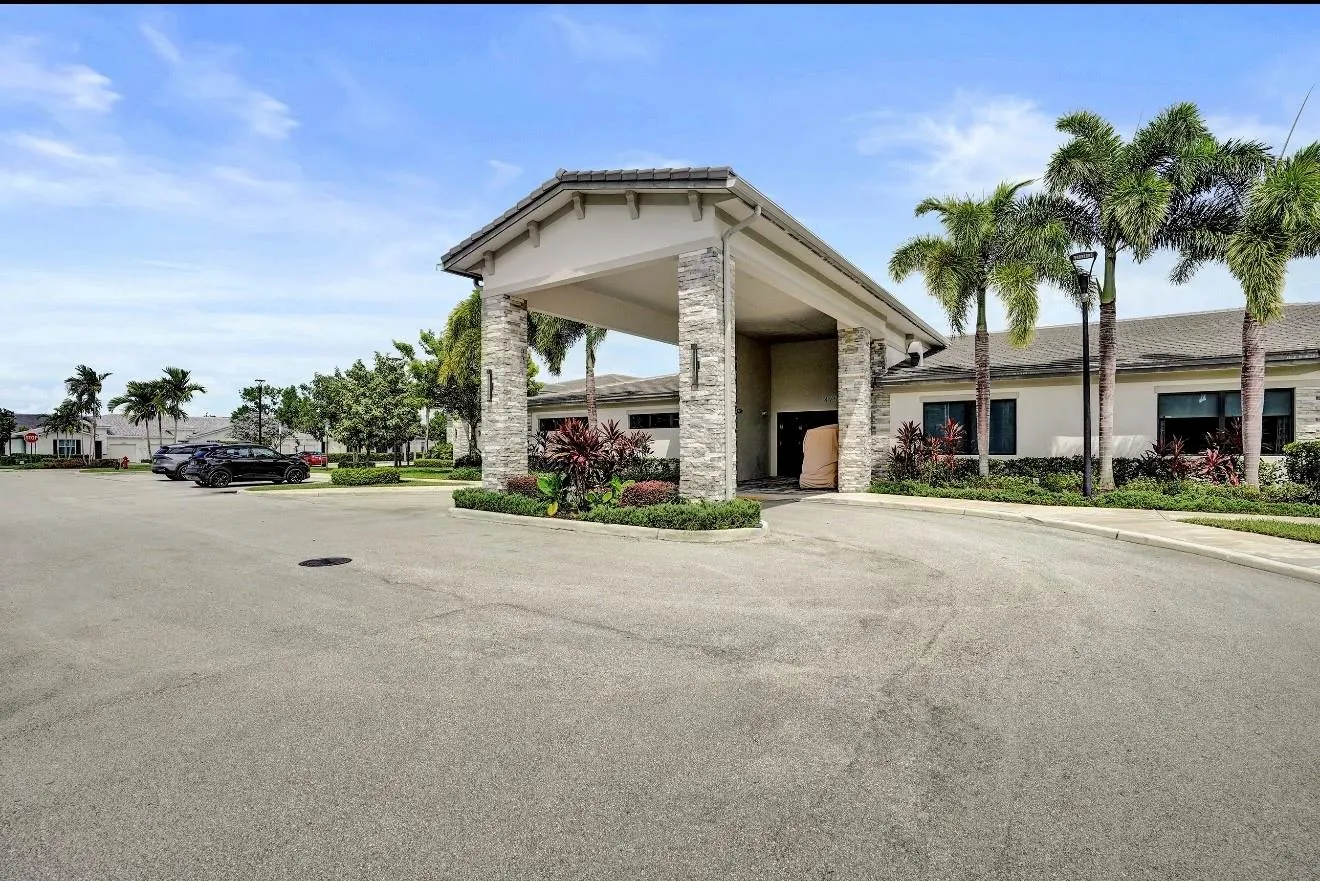 14905 Three Ponds Trl