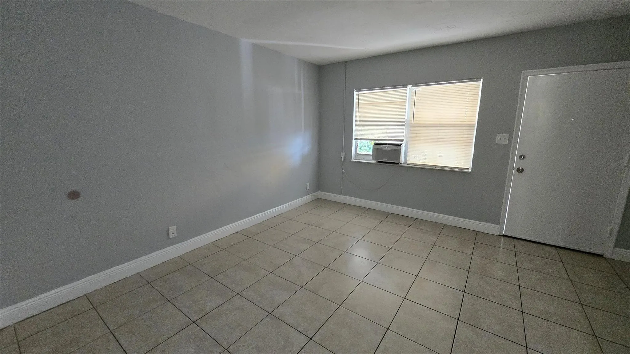 1012 NW 2nd Ave, #3