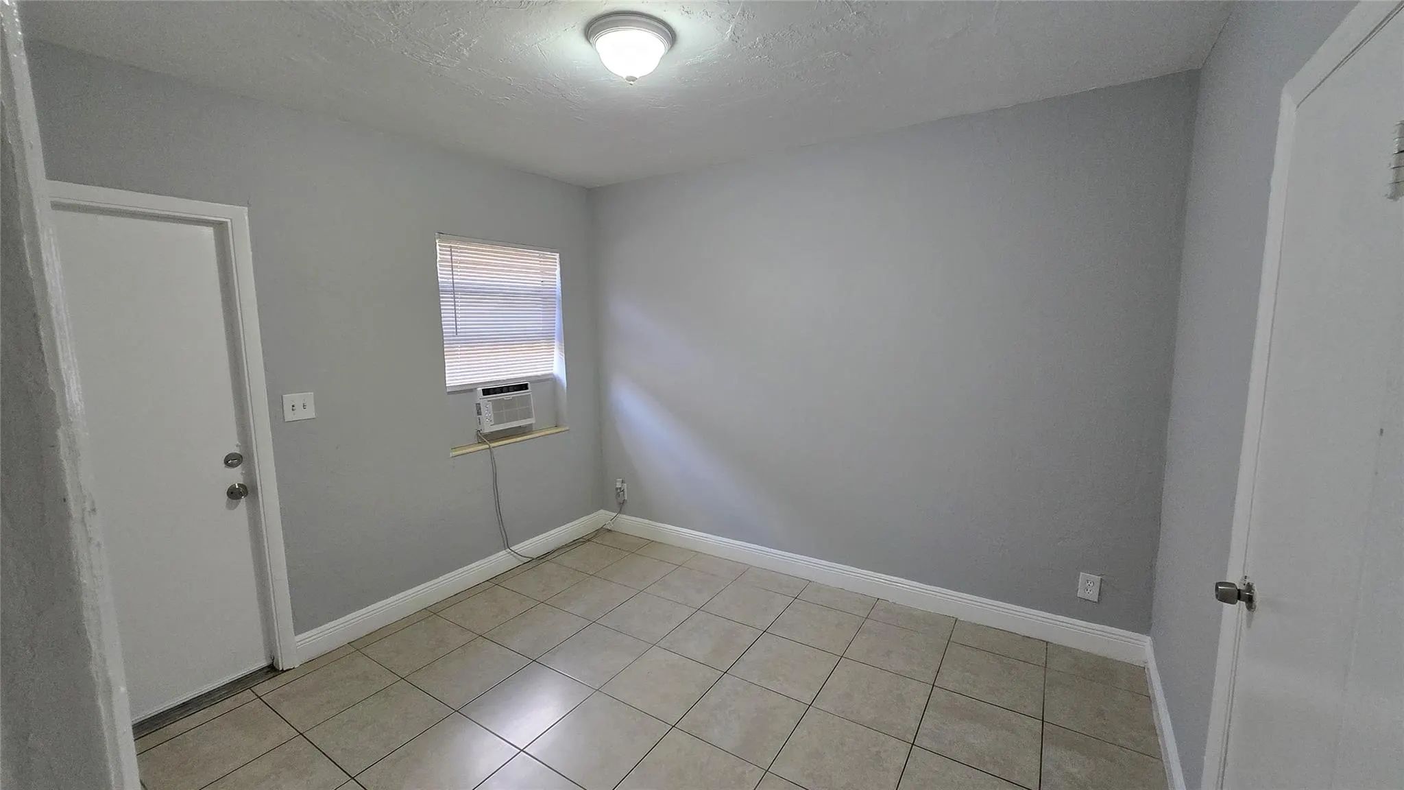 1012 NW 2nd Ave, #3