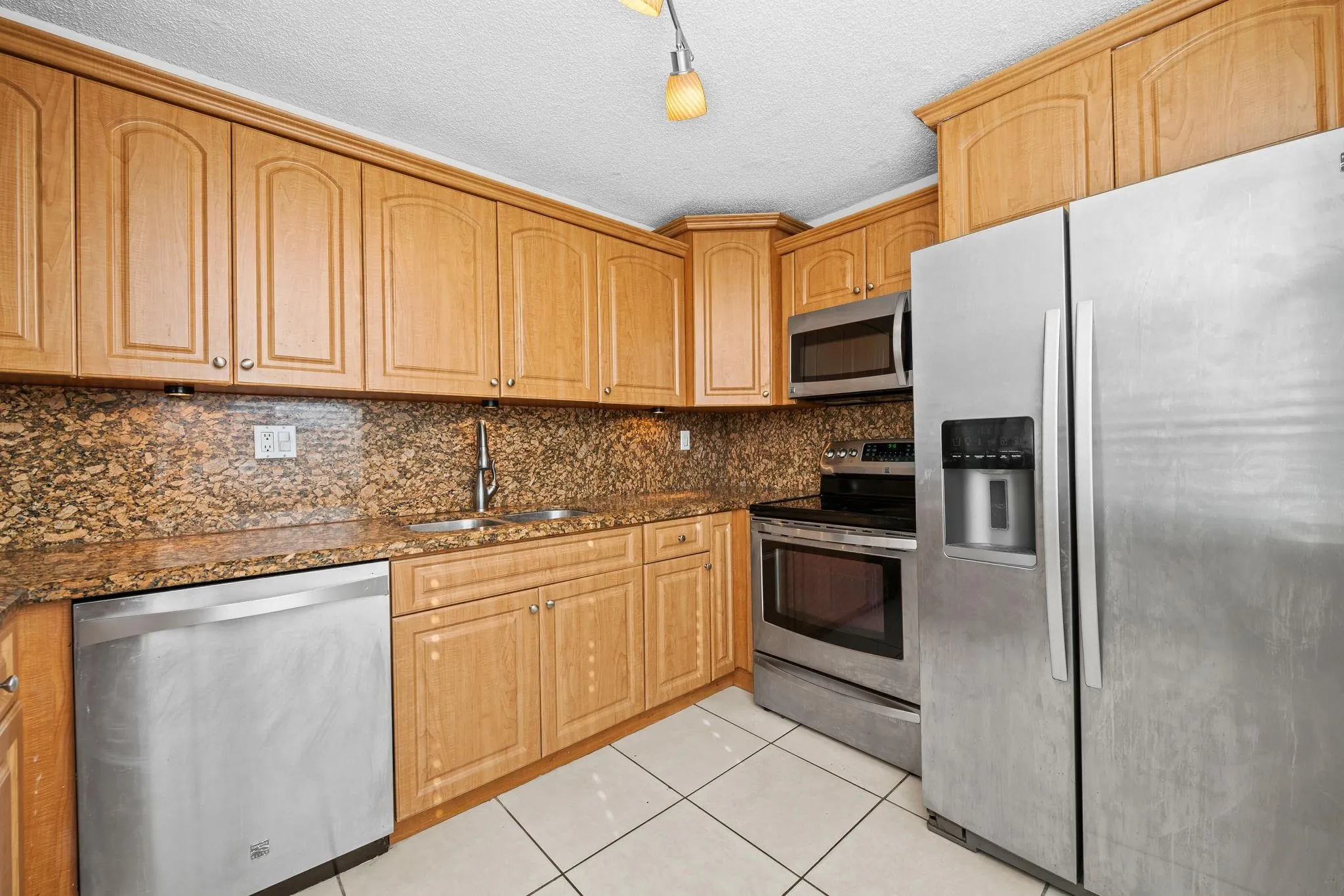 9440 Tangerine Pl, #301