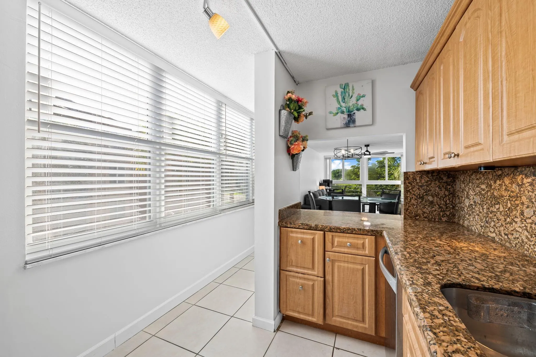 9440 Tangerine Pl, #301