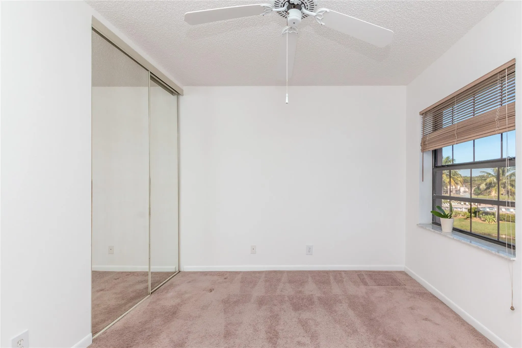 10631 NW 14 ST, #218