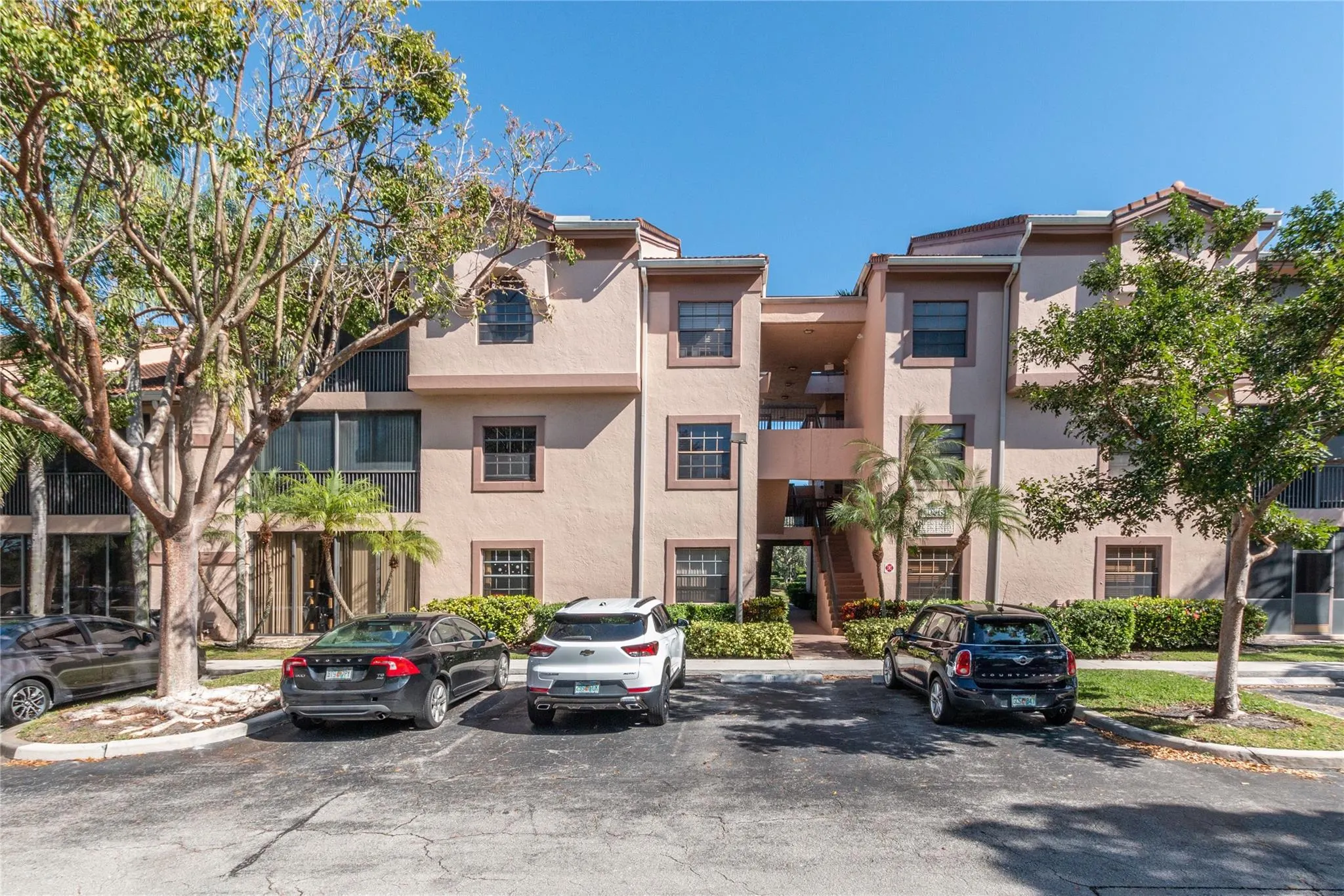 10631 NW 14 ST, #218