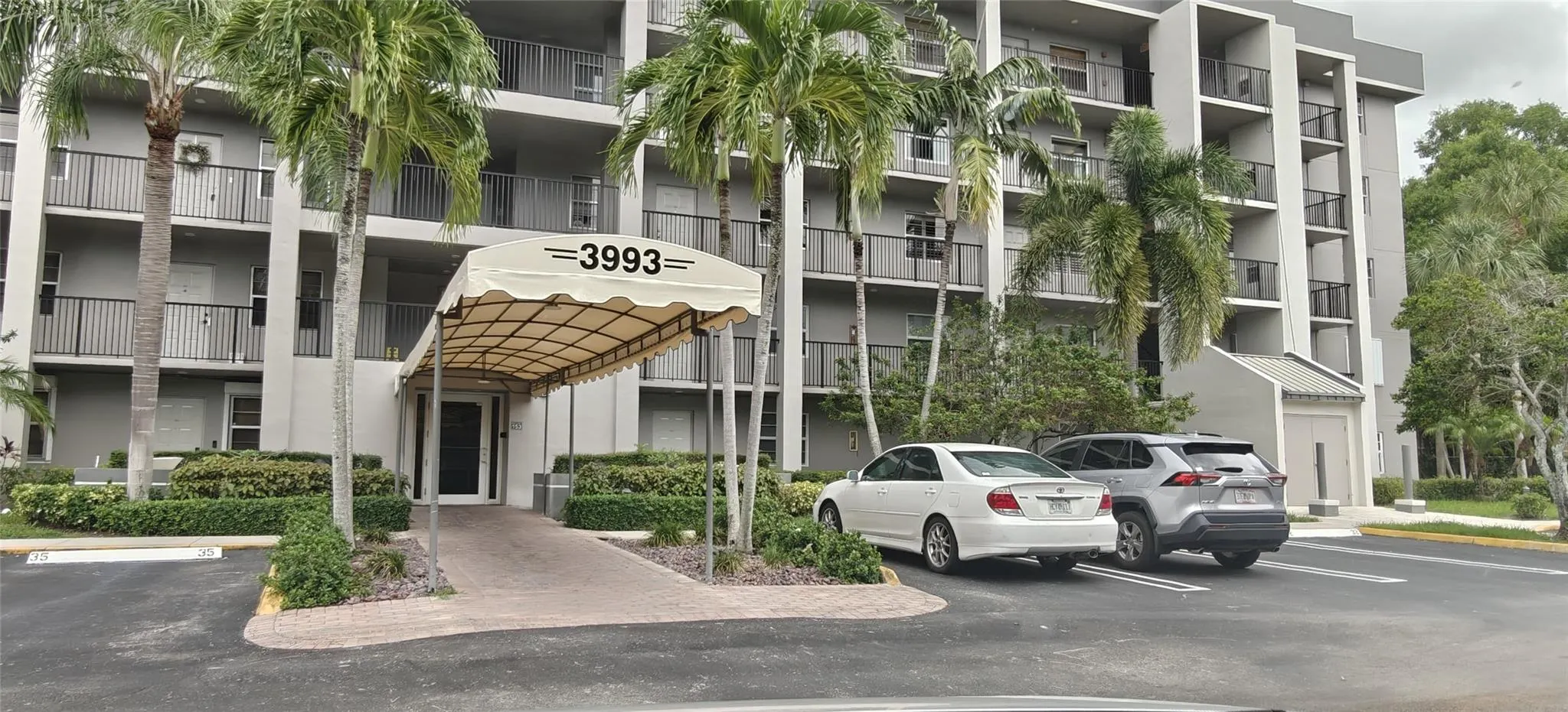 3993 Cypress Reach Ct, #501