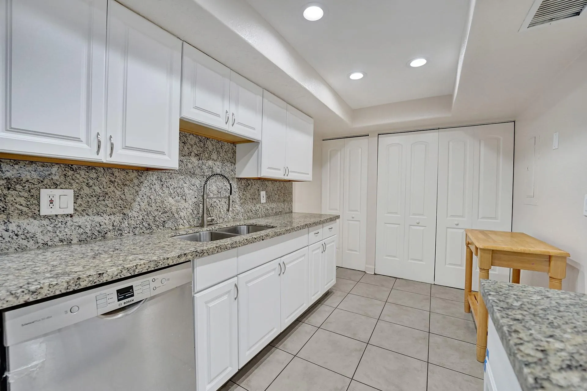 760 E Cocoplum Circle, #7