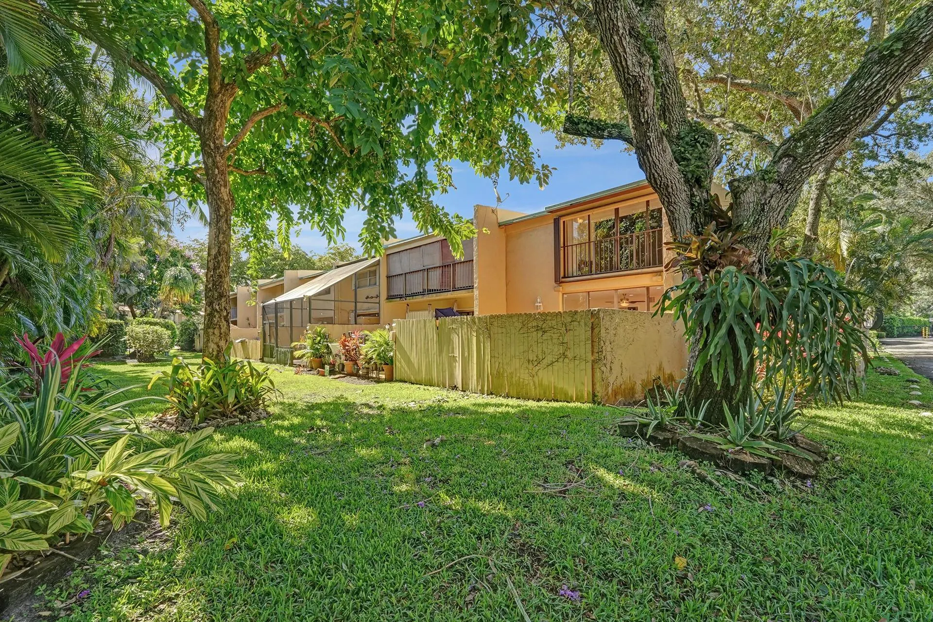 760 E Cocoplum Circle, #7