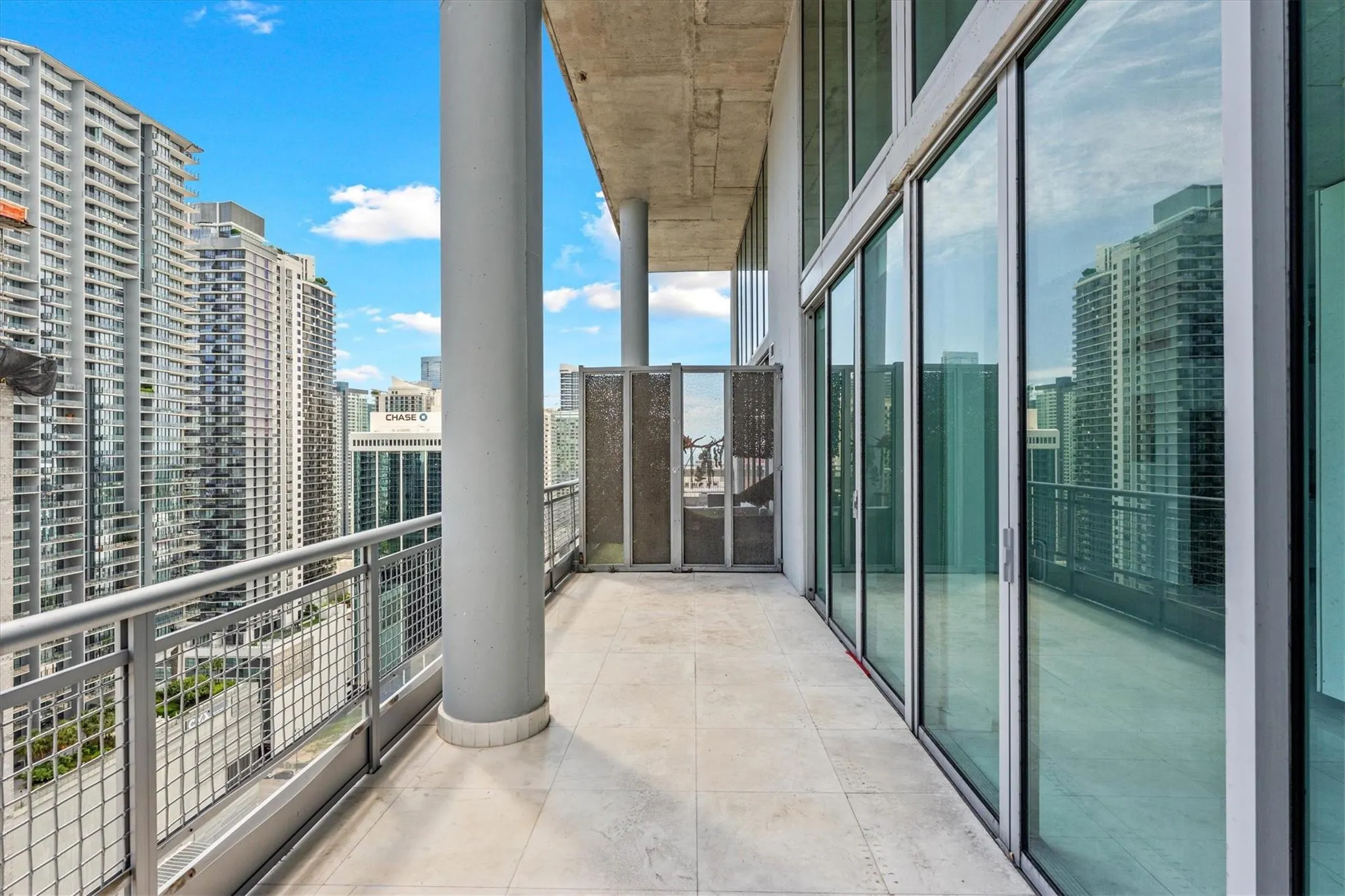 690 SW 1st Ct, #3114