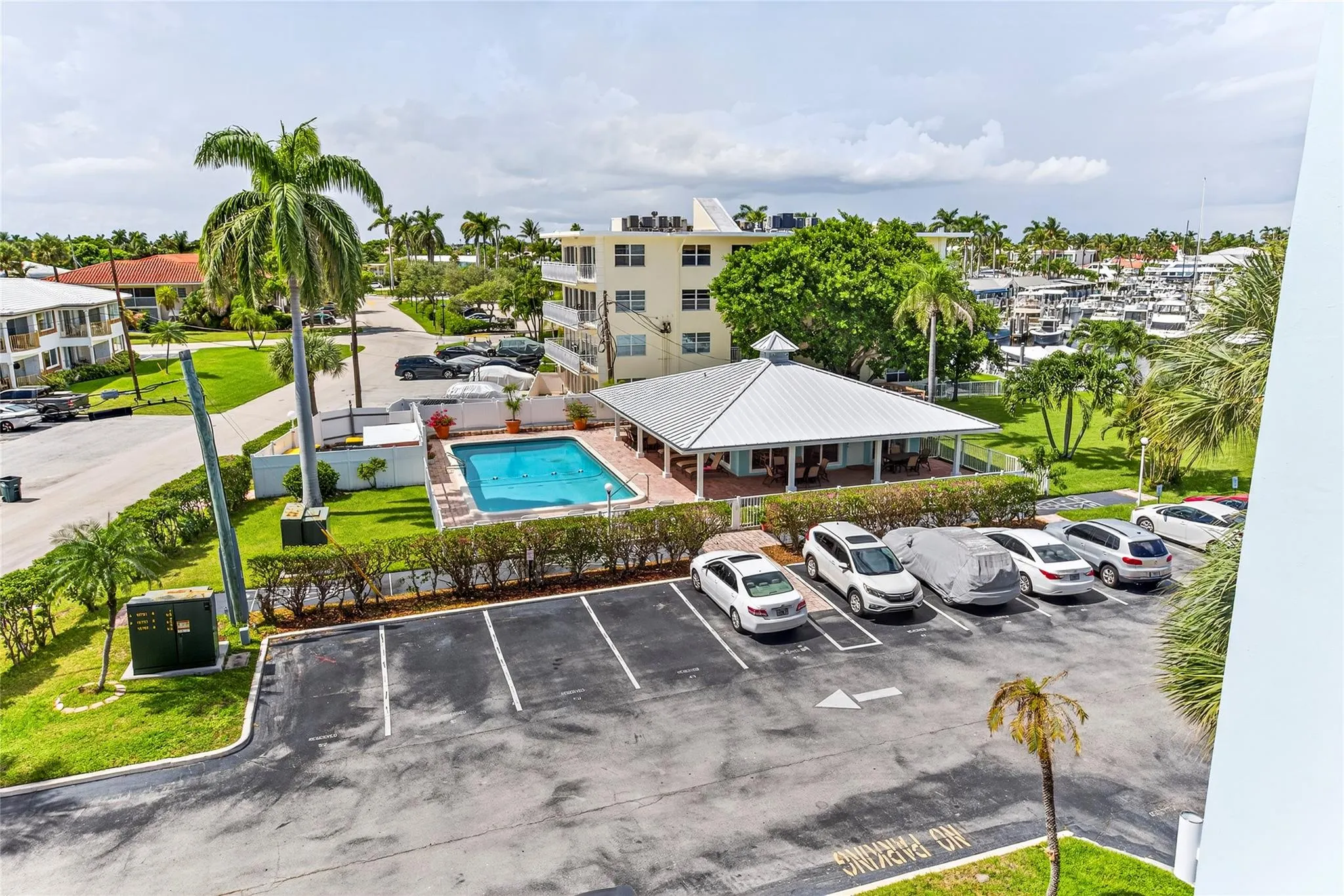 2772 NE 30th Ave, #8D