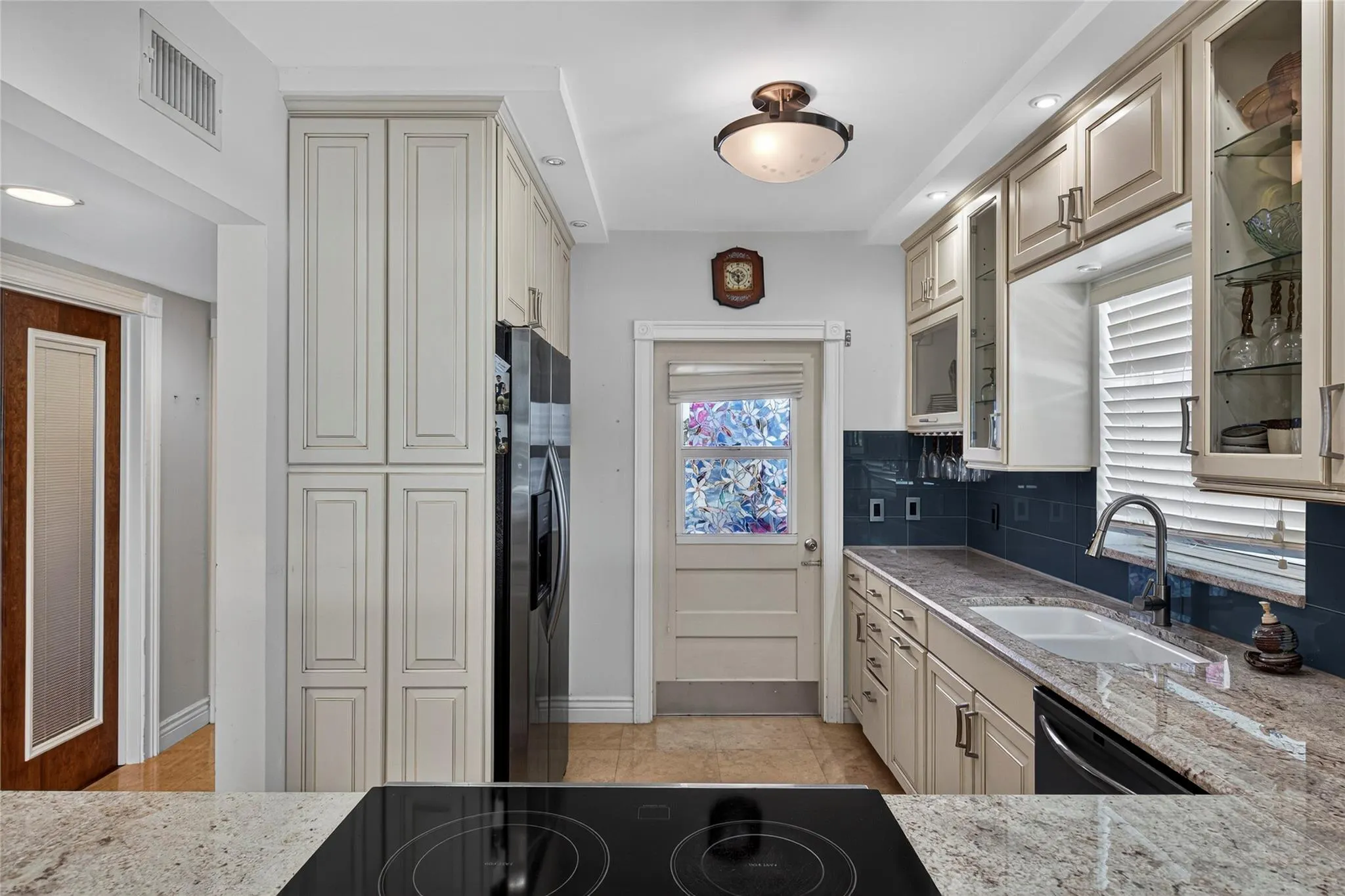 2772 NE 30th Ave, #8D