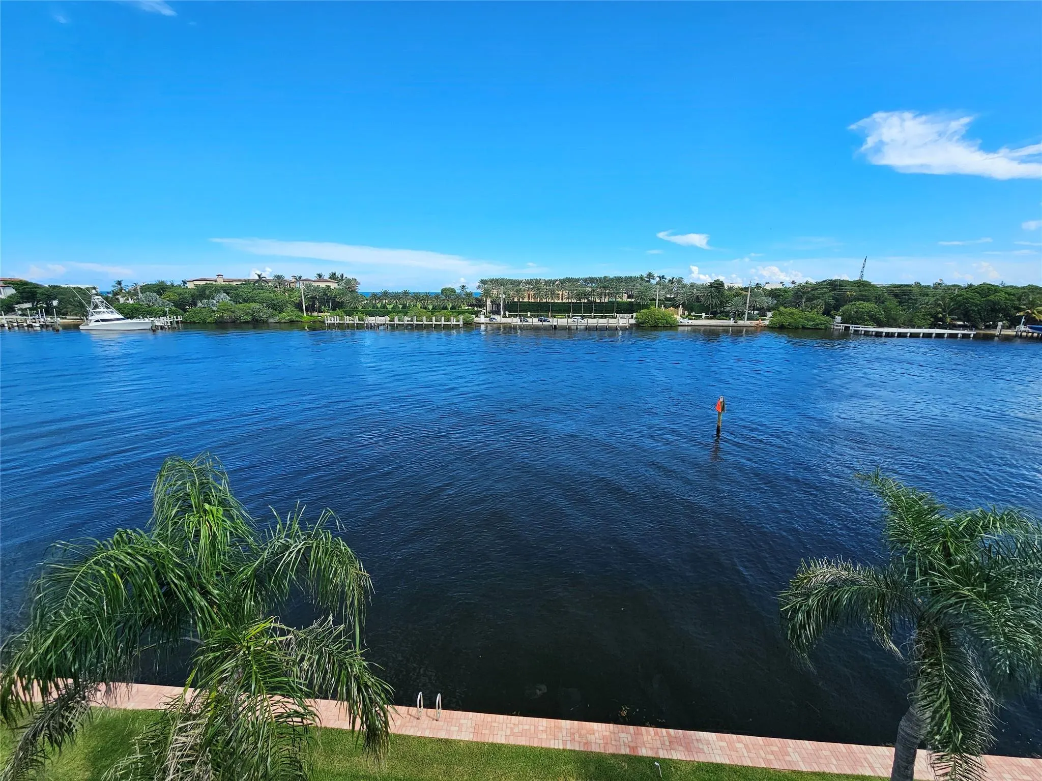 2772 NE 30th Ave, #8D