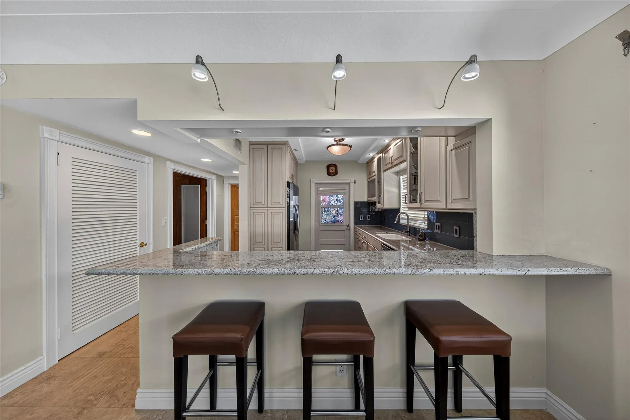 2772 NE 30th Ave, #8D