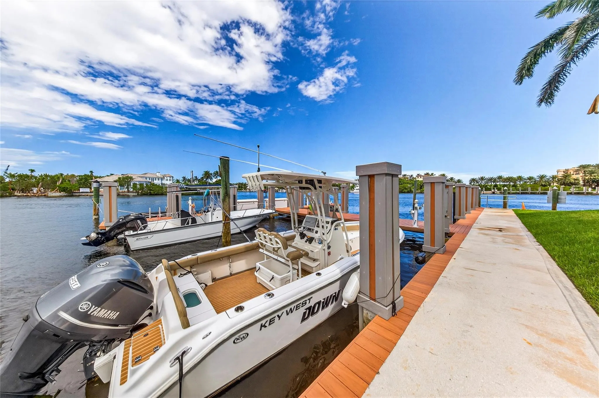 2772 NE 30th Ave, #8D