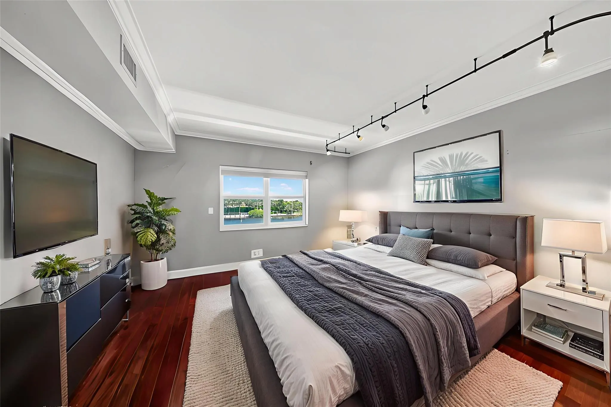 2772 NE 30th Ave, #8D