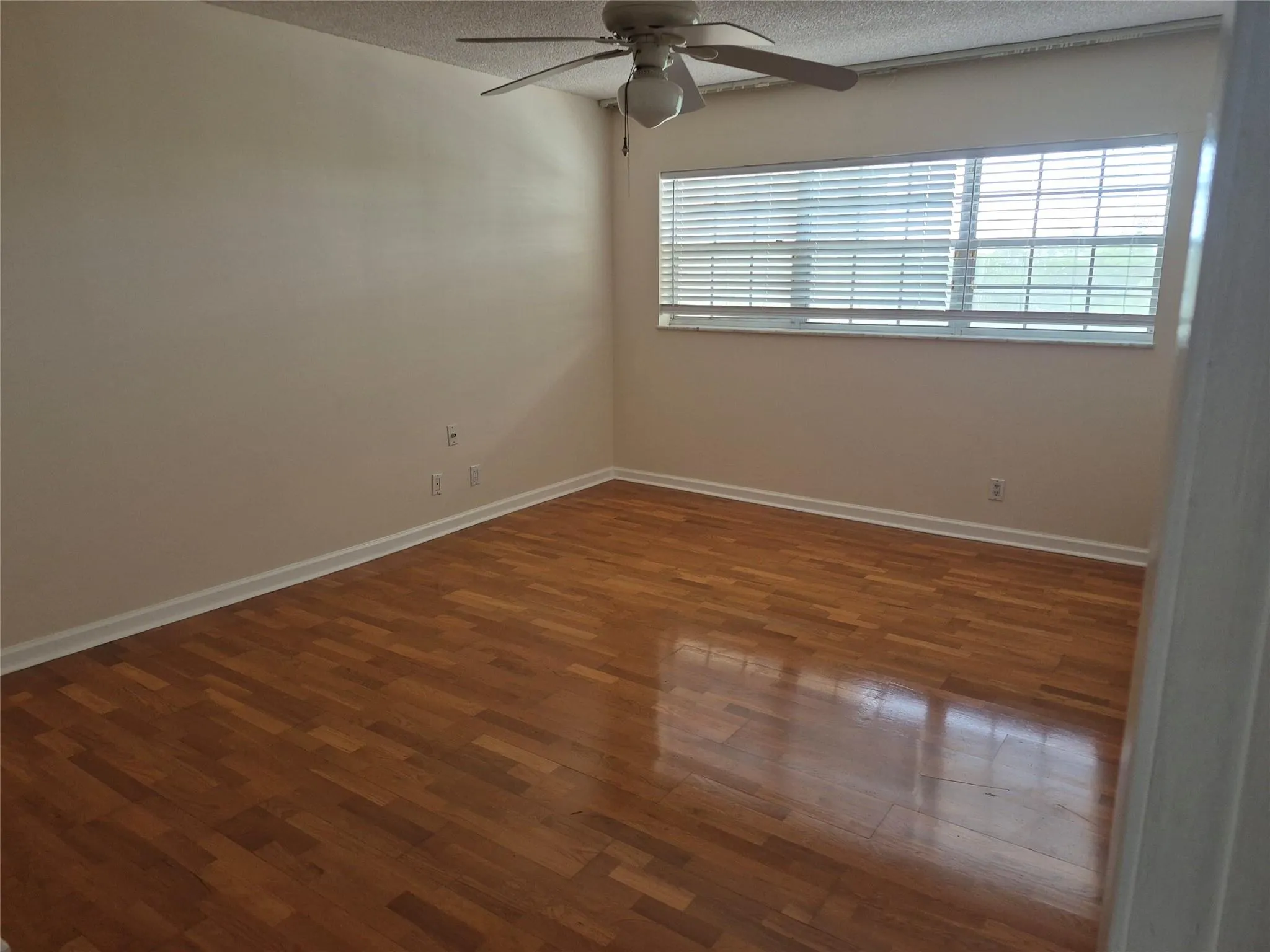 3151 S Palm Aire Dr, #405