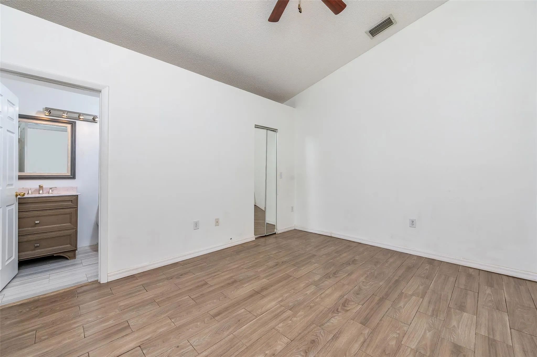 205 SW 159th way