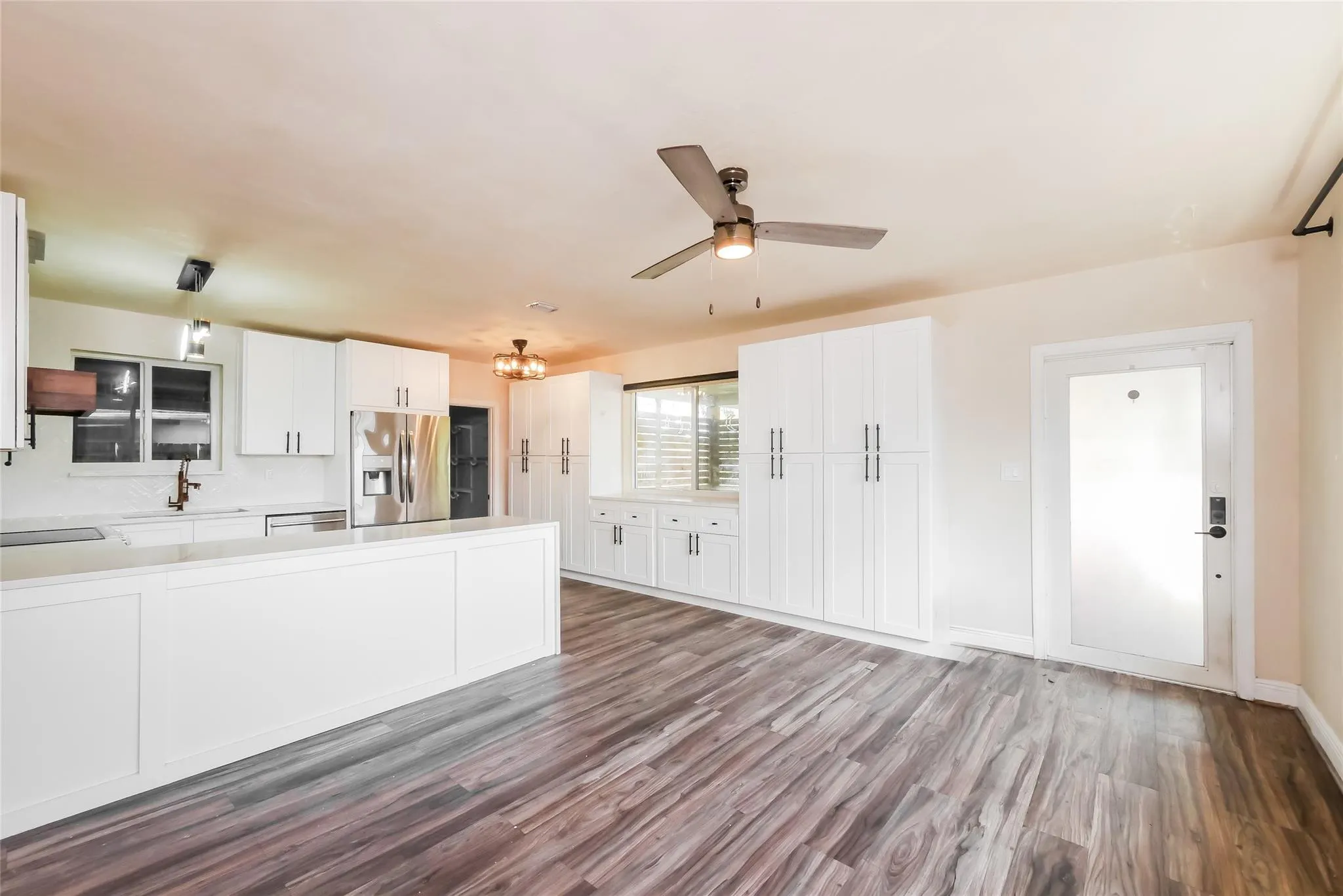 1421 SW 23rd Ave