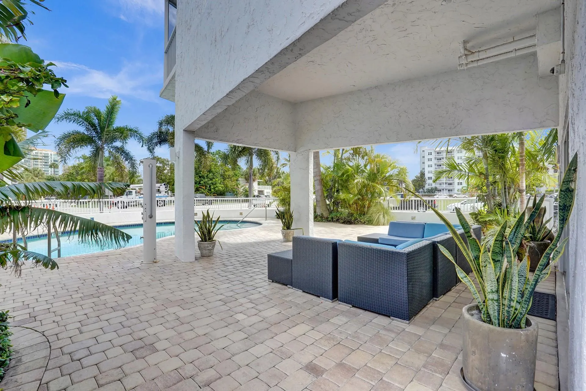 720 Bayshore Dr, #202