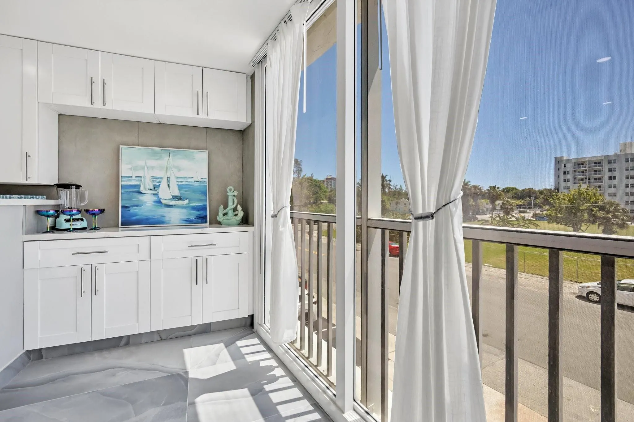 720 Bayshore Dr, #202